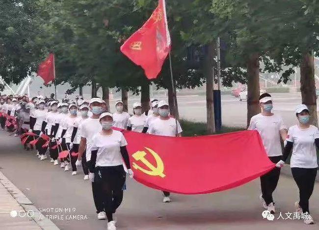 又一顶流入淘开播,本周五C罗将在直播间首秀